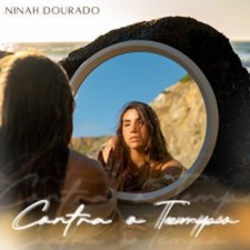 Conheça o novo single da cantora Ninah Dourado, “Contra o Tempo”
