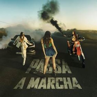A cantora Ninah Dourado lança a música e clipe de “Passa a Marcha”