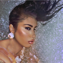 Kali Uchis disponibiliza “Cry About It!”, faixa inédita da versão deluxe de seu álbum