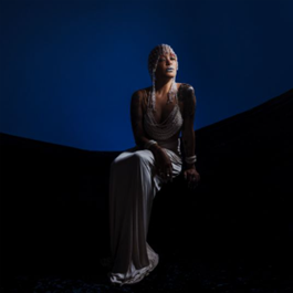 Ana Cacimba, musicista quilombola e periférica, celebra 10 anos de carreira com “Luminosa – Ato 1: Lua”