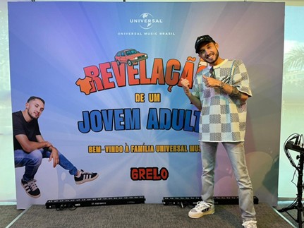 Grelo é recebido com festa na Universal Music Brasil