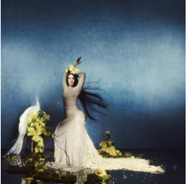 Jessie Ware volta com novo single  “I Could Get Used To This”