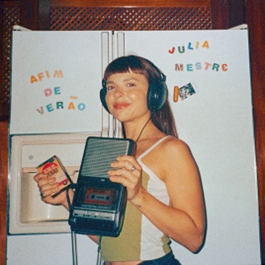 “Afim de Verão”: Julia Mestre lança novo single