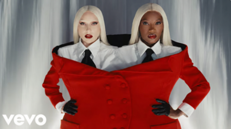Lady Gaga e Doechii lançam o poderoso clipe de “RUNWAY”, faixa da trilha de “The Devil Wears Prada 2”