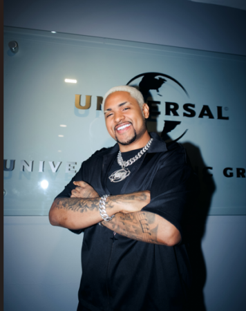 KEVIN O CHRIS ASSINA COM A UNIVERSAL MUSIC BRASIL E ANUNCIA NOVA FASE COM ÁLBUM INÉDITO