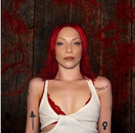 “Stripped” é o novo EP da cantora e compositora Sophie and the Giants