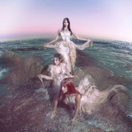 The Warning lança novo álbum “Everything’s Falling”