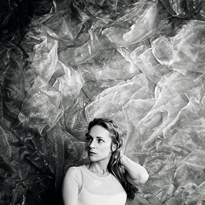 Agnes Obel lança seu aguardado novo álbum, “The Meaning Of Flowers”