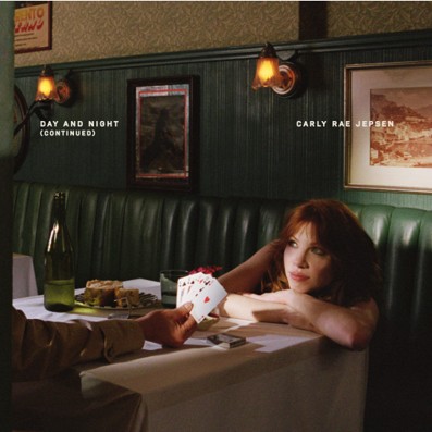 Carly Rae Jepsen expande o universo de “Day and Night” com a edição “Day and Night (Continued)”